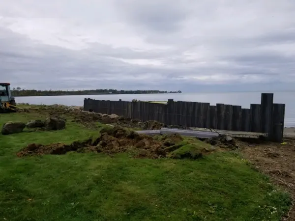 Sheet Piling - Huron Pointe Seawalls